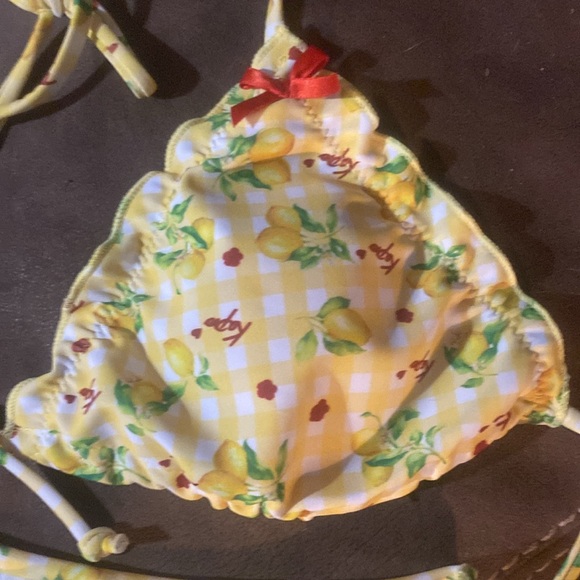 Size Large bright yellow and white gingham pattern with lemons bikini  NEW - Picture 2 of 6